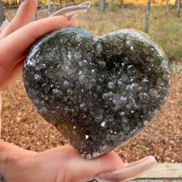 Green Agate Druzy Heart | Natural Sparkling Crystal | Earthy Mint Tones 0027 - Picture 1 of 9